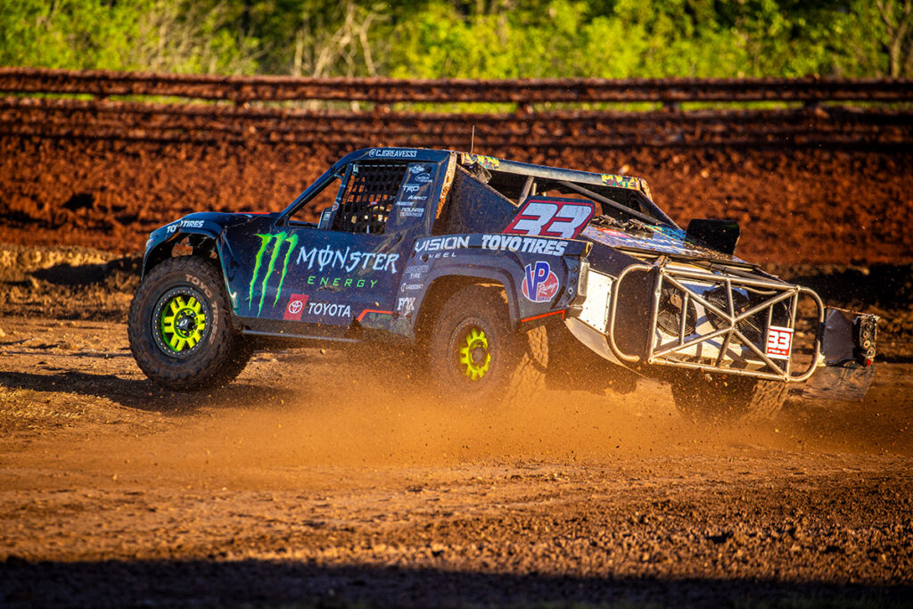 CJ Greaves attacks the clay in Antigo WI